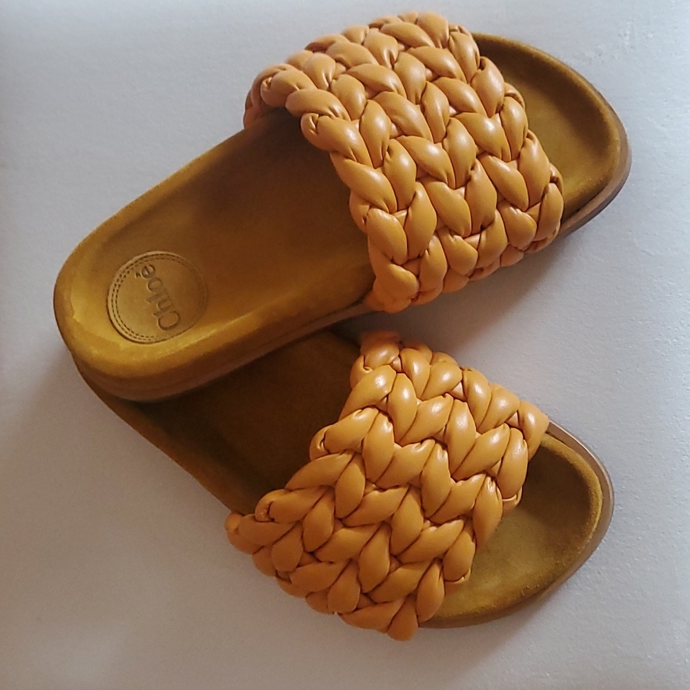 Chloe Slides